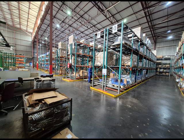 17,000M² FACTORY FOR SALE IN ANDERBOLT